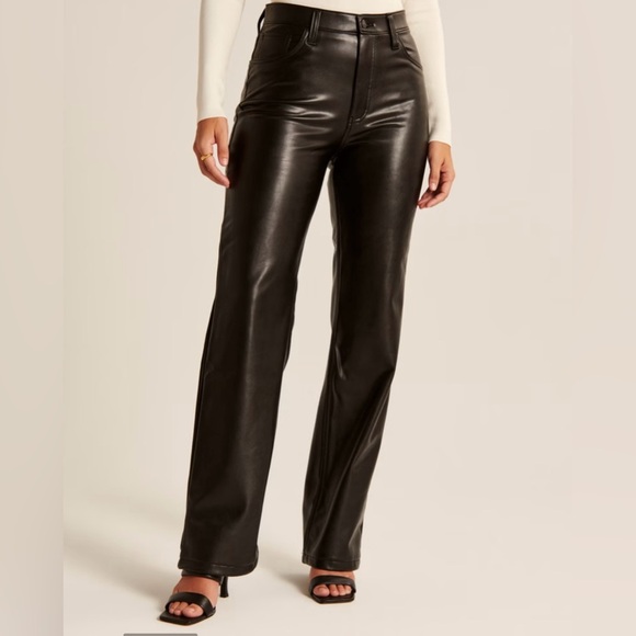 Abercrombie&Fitch Faux Leather 90s Relaxed Jean Ultra High Rise Pants size 25/0S - Picture 1 of 9